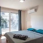 Andys House